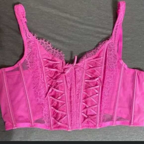 Victoria secret women’s pink corset - Picture 3 of 3
